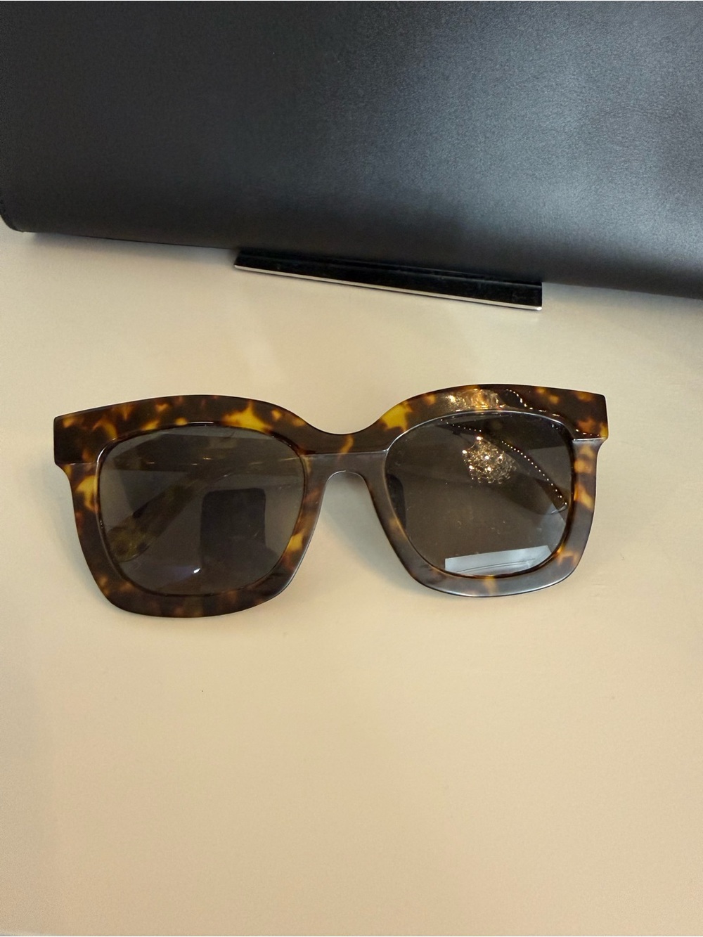 Diff Eyewear Tortoiseshell Sunglasses with Brown Lenses - Picture 2 of 9
